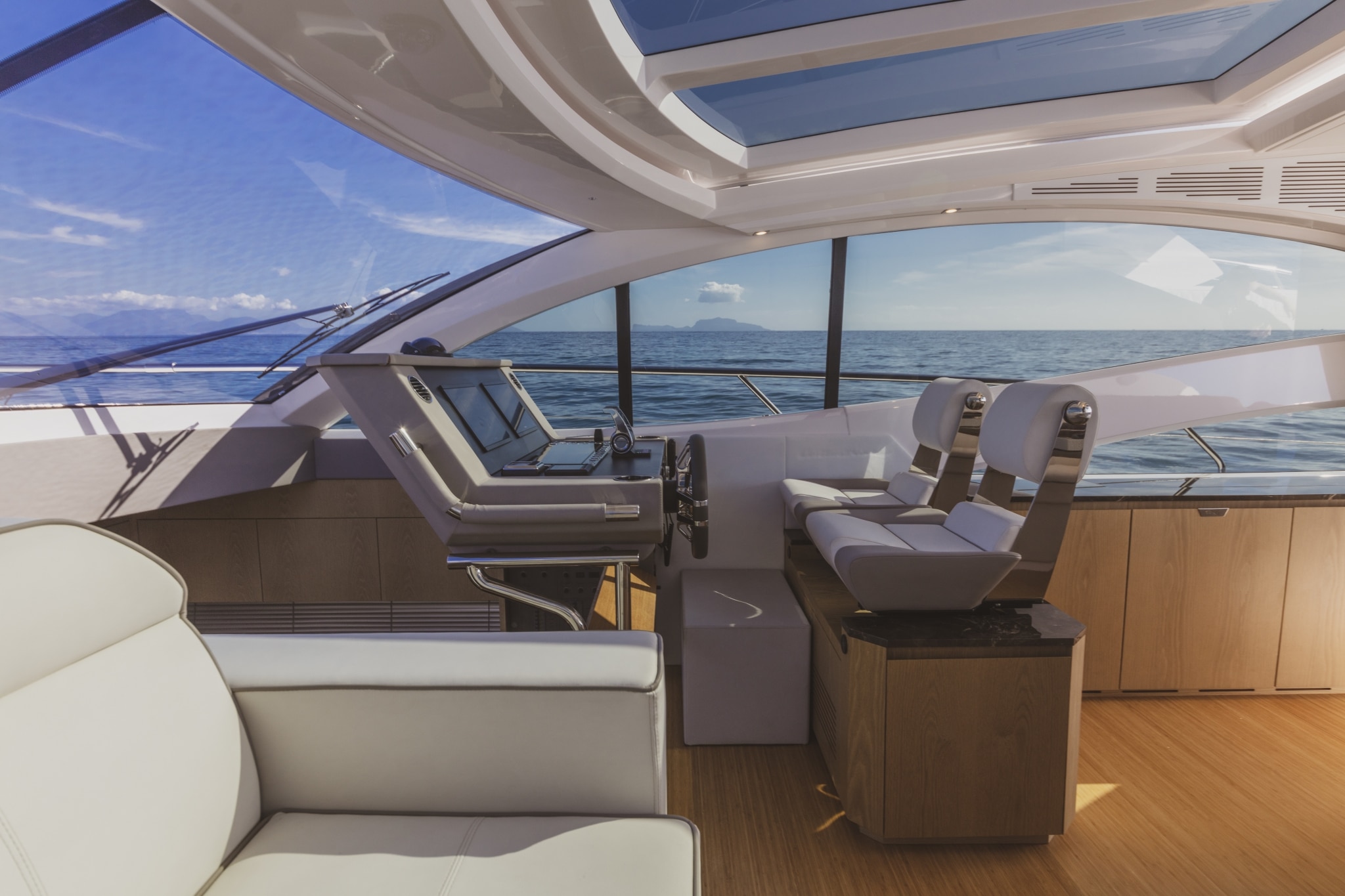 Wollsdorf premium leather for luxury motor yachts